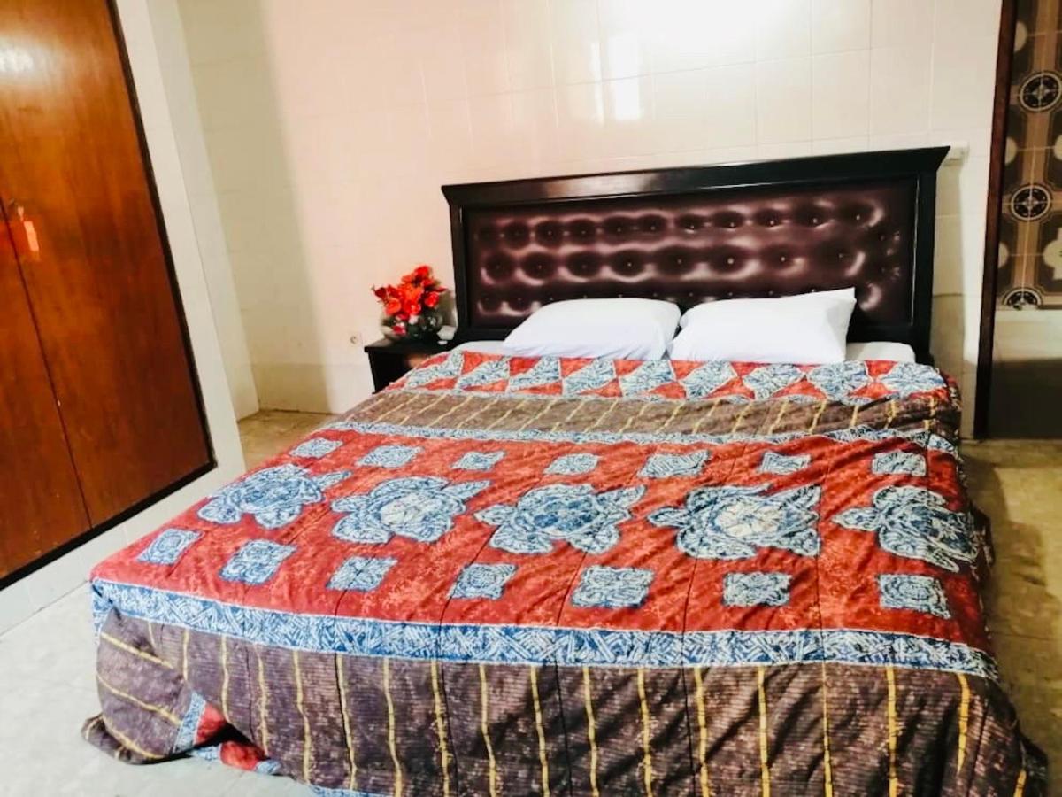 Residence Bethany Palace Абиджан Екстериор снимка