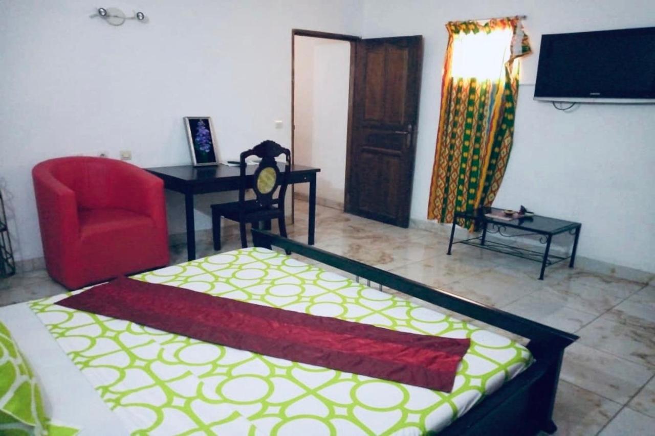 Residence Bethany Palace Абиджан Екстериор снимка
