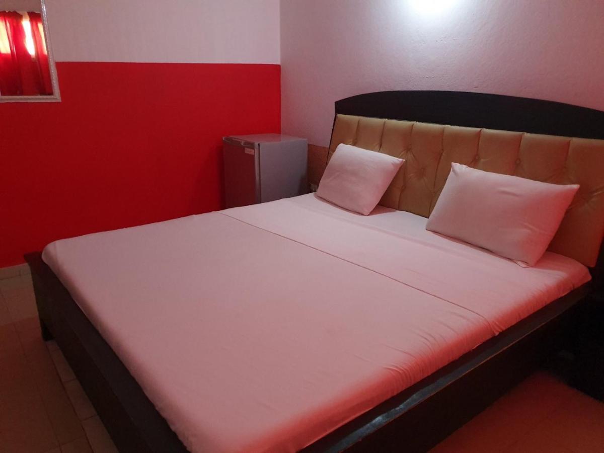 Residence Bethany Palace Абиджан Екстериор снимка