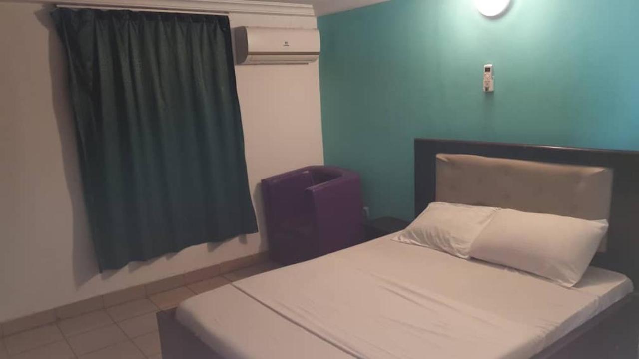 Residence Bethany Palace Абиджан Екстериор снимка